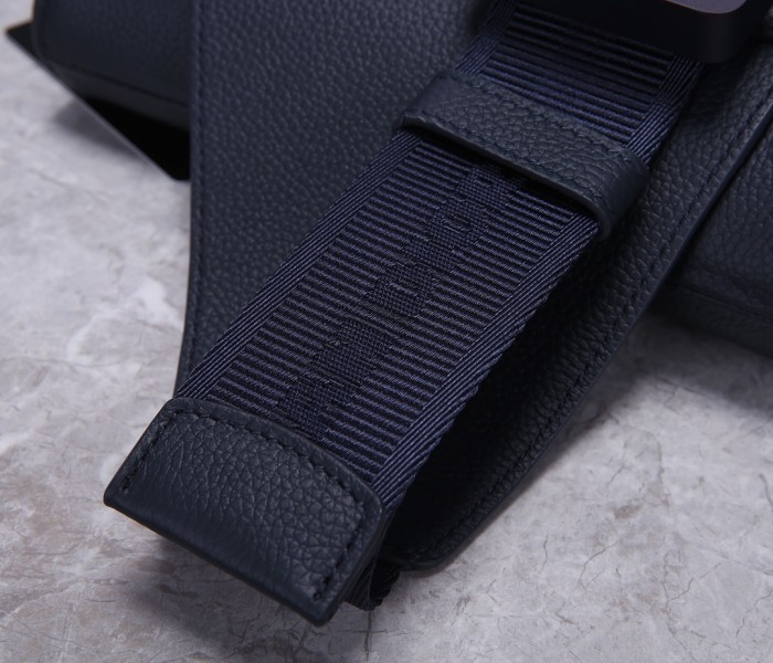 Handbag   Dior   93305  size  20x28.6x5 cm