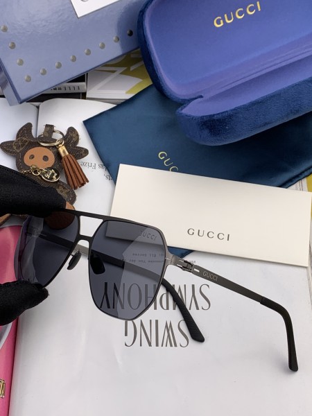 Sunglasses Gucci G1731