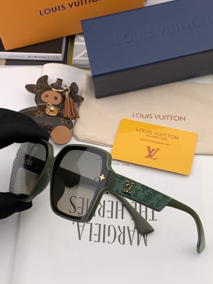 Sunglasses Louis Vuitton L2805