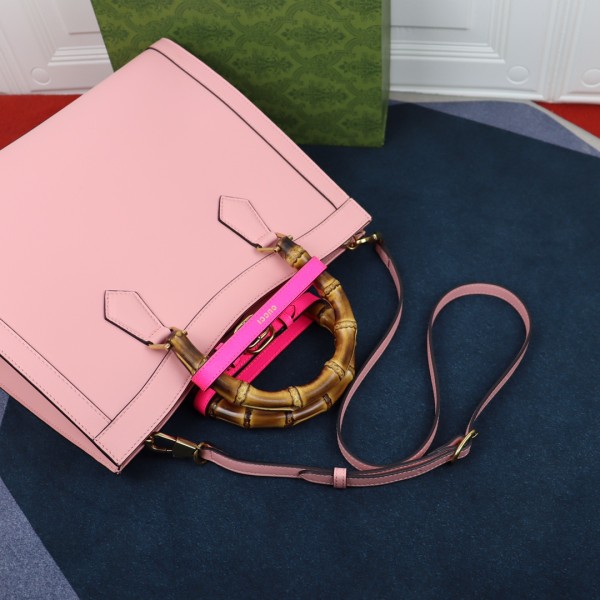 Handbag  Gucci   655658  size  35*30*14 cm