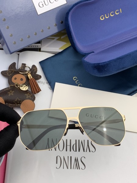 Sunglasses Gucci G1731