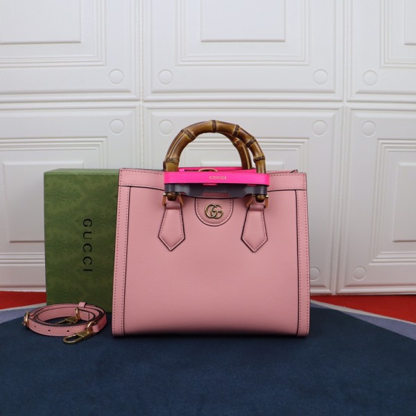 Handbag  Gucci   660195  size  27*24*11  cm