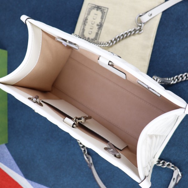 Handbag  Gucci 681483  size  26.5X19X11 cm