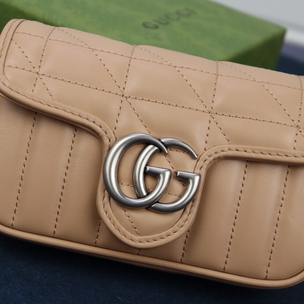 Handbag  Gucci  476433   size 16.5X10.2X5.1 cm