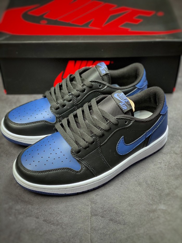 Jordan 1 Retro Low OG Mystic Navy