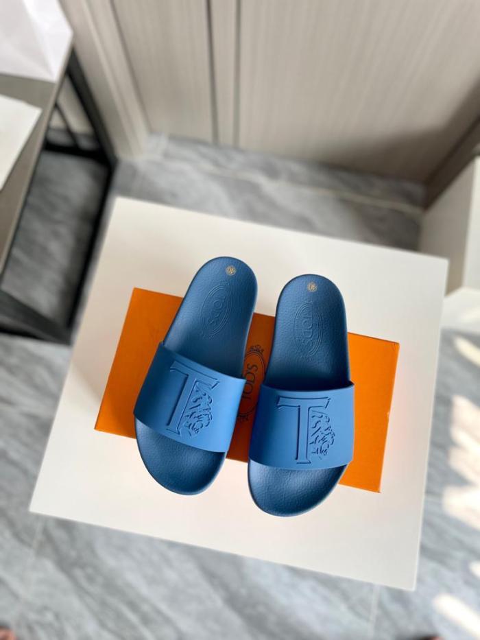 TOD'S Logo Embossed Slip On Slides
