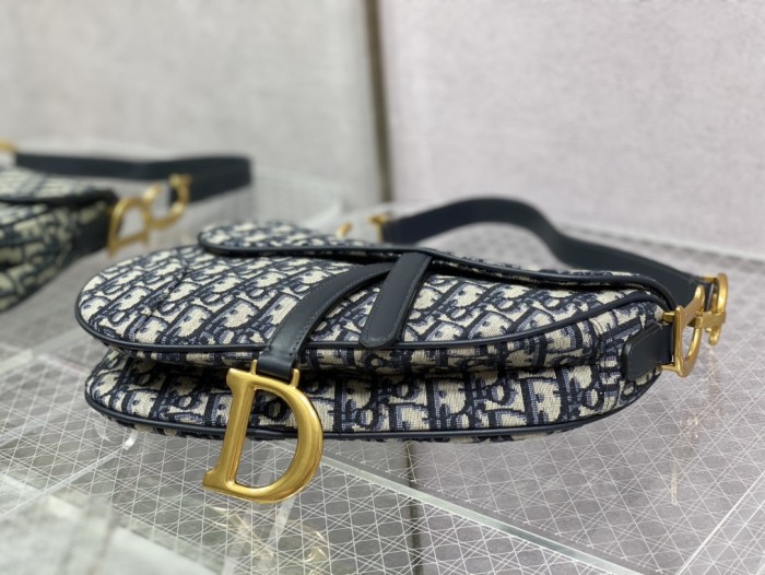 Handbag   Dior   size  25.5 cm