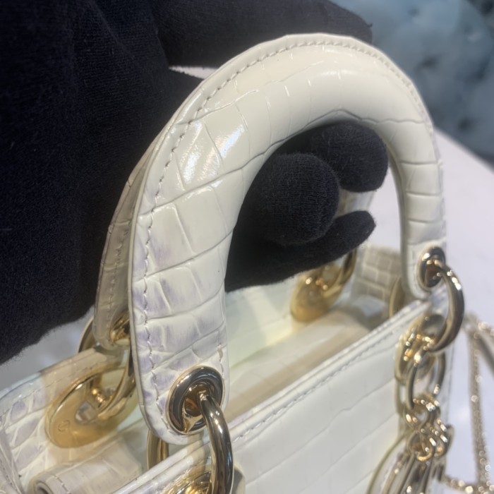 Handbag   Dior  6603  size   17 x 7.5x 14 cm