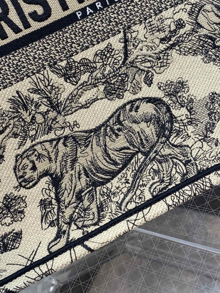 Handbag Dior M1286ZTDT-M16E size 42*18.5*35 cm