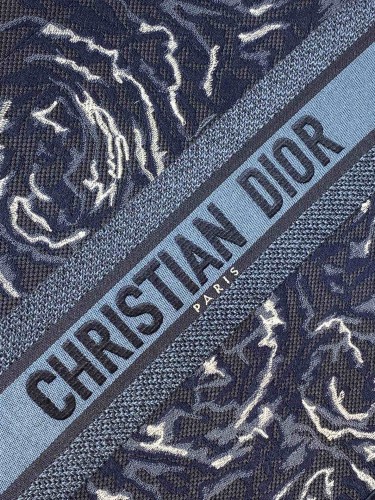  Handbag   Dior  size  42*18*35 cm