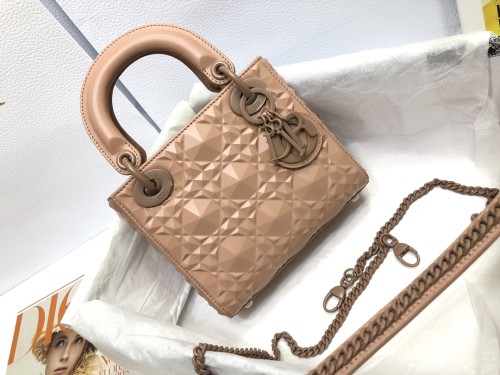  Handbag   Dior  M0505  size  17 x 15 x 7  cm