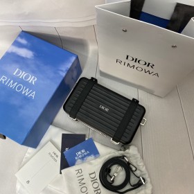 Handbag   Dior  size  13*20*6.5 CM