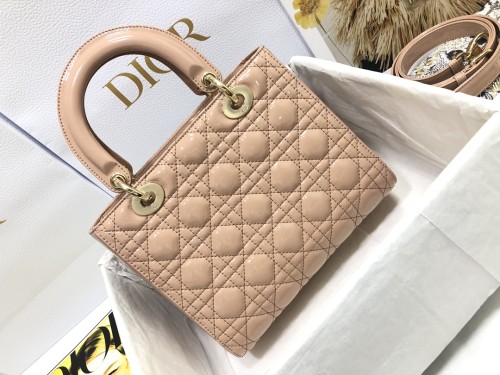 Handbag   Dior M0565  size  24×20×11 cm