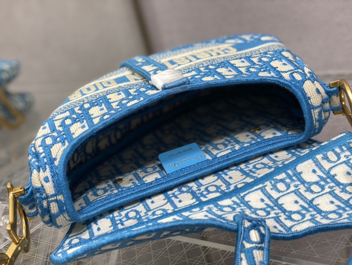 Handbag   Dior  size  25 cm