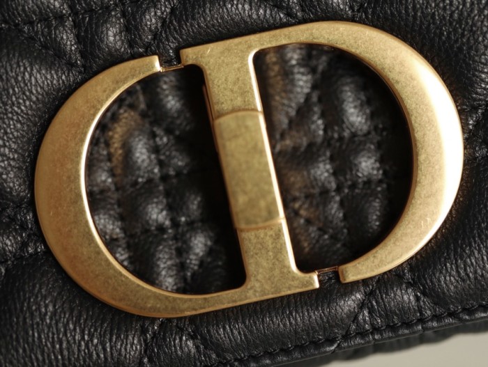 Handbag   Dior  3360  size  20x12x7 cm