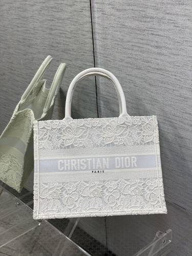  Handbag   Dior   size  36*18*28 cm