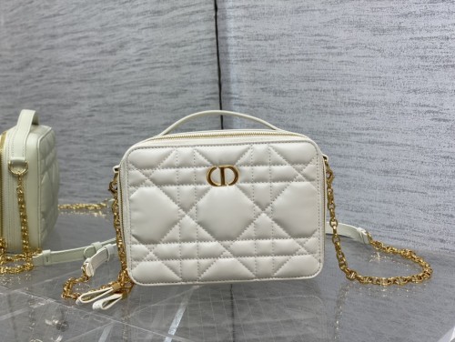 Handbag   Dior  size  19*5*14 cm