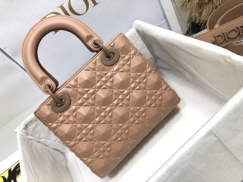  Handbag   Dior  M0538  size  20*16.5*8  cm