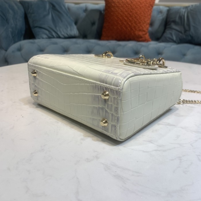 Handbag   Dior  6603  size   17 x 7.5x 14 cm