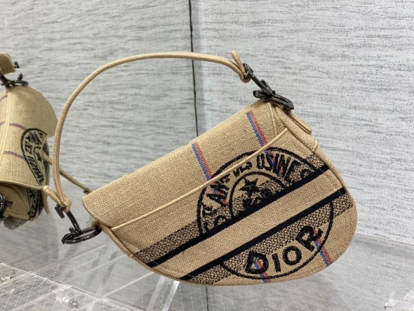 Handbag   Dior  size  25 cm