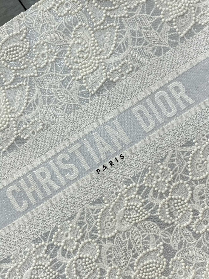  Handbag   Dior  size  42*18*35 cm