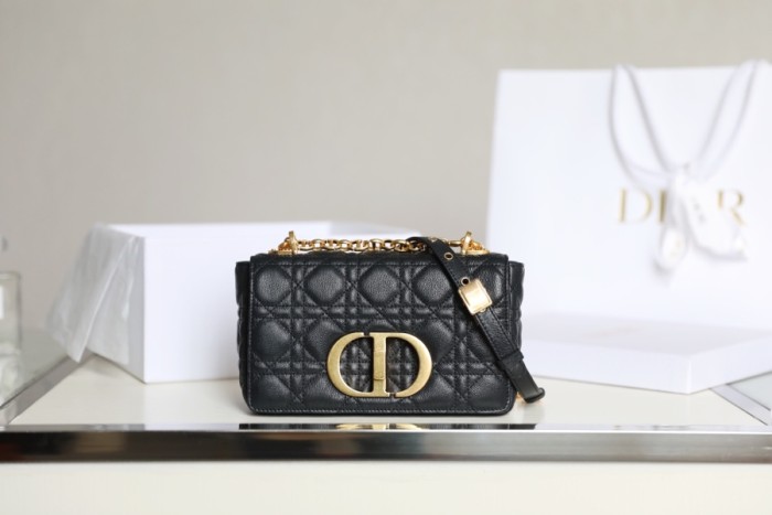 Handbag   Dior  3360  size  20x12x7 cm