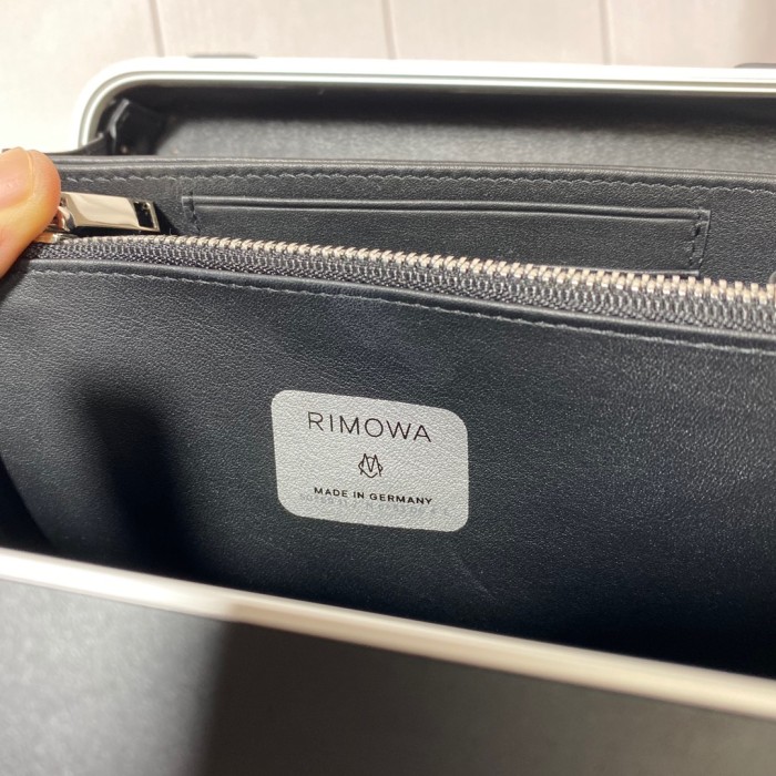 Handbag   Dior  size  13*20*6.5 CM