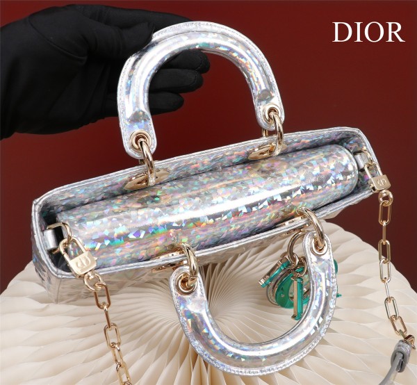 Handbag   Dior   size  26 cm