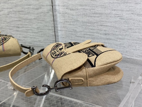 Handbag   Dior  size  25 cm