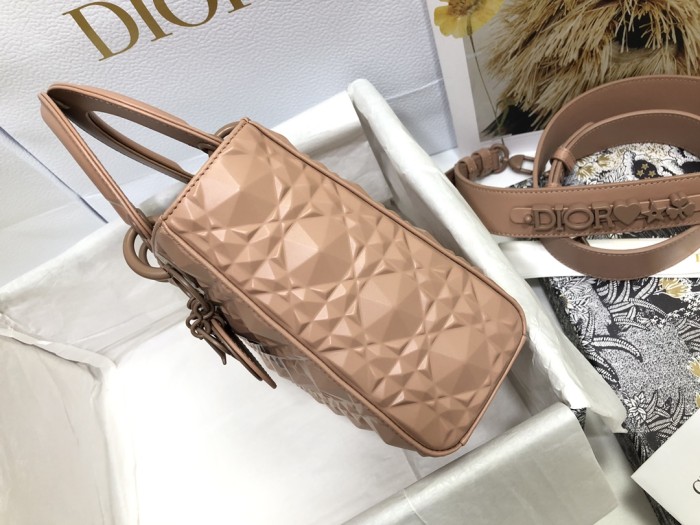  Handbag   Dior  M0538  size  20*16.5*8  cm
