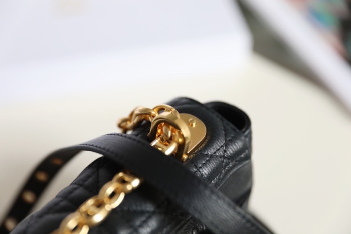 Handbag   Dior  3360  size  20x12x7 cm