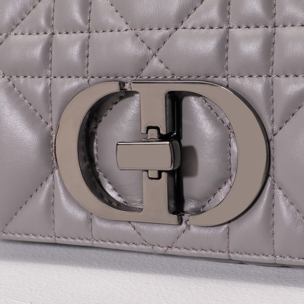 Handbag   Dior  2023  size  25.5x15.5x8 cm