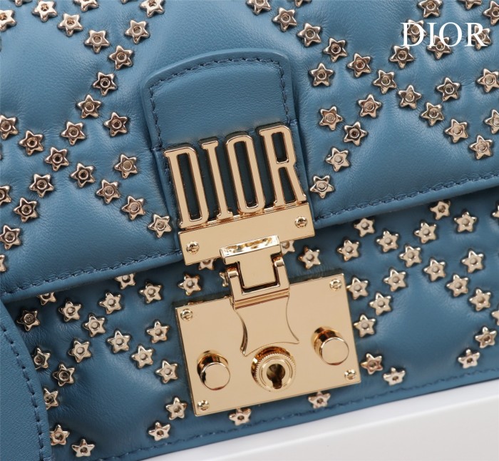 Handbag   Dior   size  21*3*13 cm
