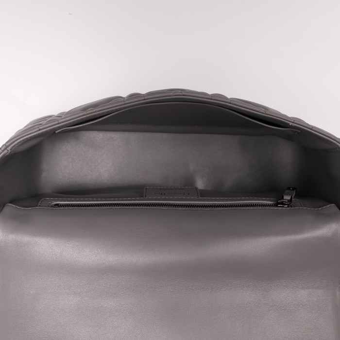 Handbag   Dior  2023  size  25.5x15.5x8 cm