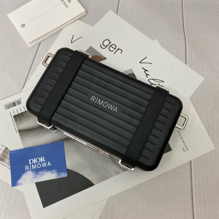 Handbag   Dior  size  13*20*6.5 CM