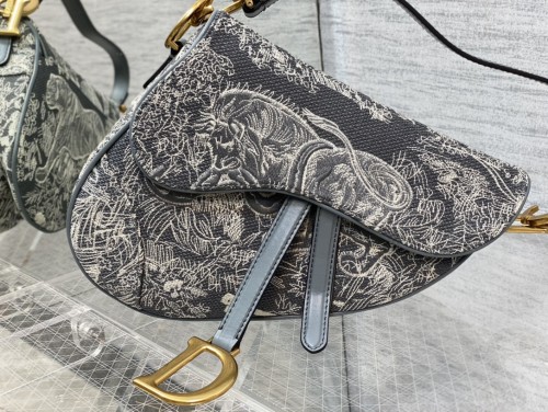 Handbag   Dior  size  25.5 cm