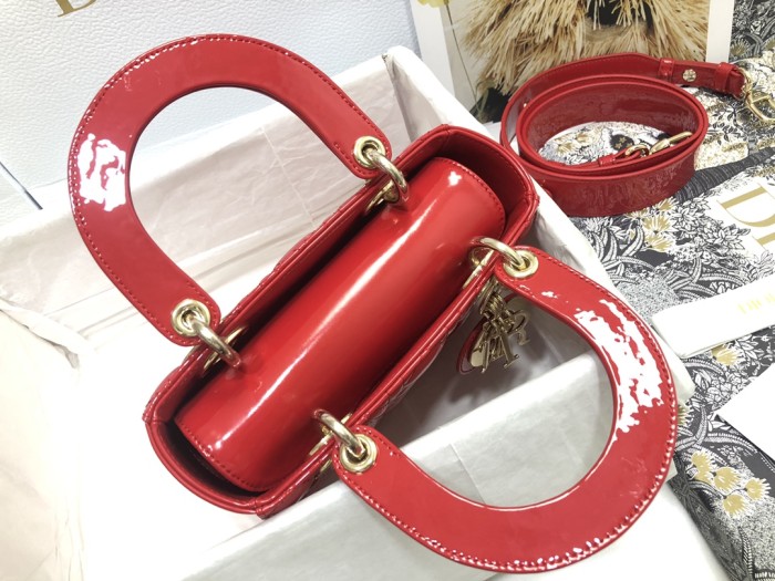 Handbag   Dior   M0538  size  20 x 16.5 x 8  cm