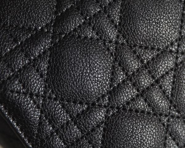 Handbag   Dior   size  25.5x15.5x8 cm