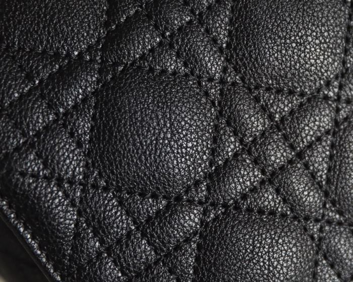 Handbag   Dior   size  25.5x15.5x8 cm