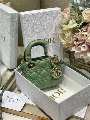  Handbag   Dior  6601  size  12*10*5 cm