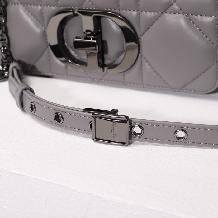 Handbag   Dior  2023  size  25.5x15.5x8 cm