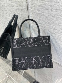  Handbag   Dior  size  26*8*22 cm