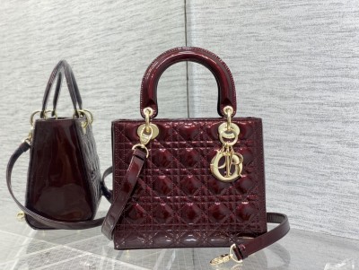 Handbag   Dior  size  24 cm
