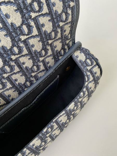 Handbag   Dior   9327  size  22×13×5 cm