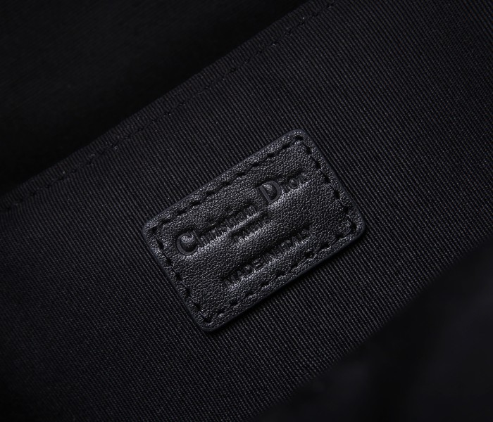 Handbag   Dior 99302  size  36x30x15 cm