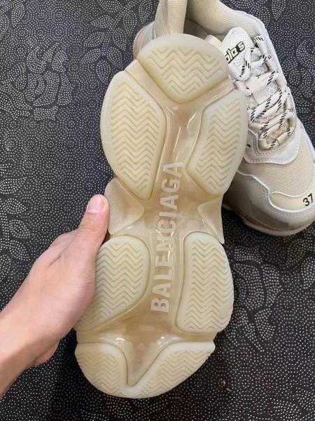 Balenciaga Triple S Clear Sole Beige