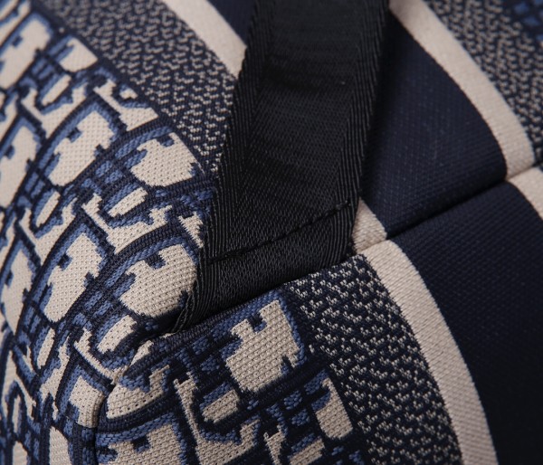 Handbag   Dior  99302  size  35x15x42 cm 