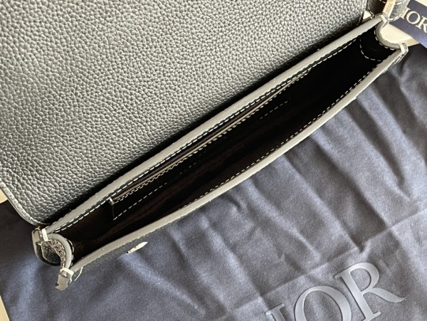 Handbag   Dior  0096  size  24 x 17.5 x 5  cm