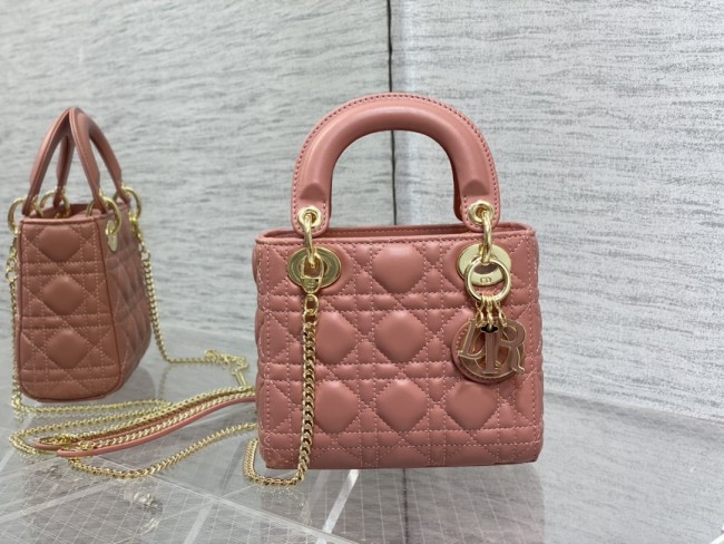Handbag   Dior   size  17 cm