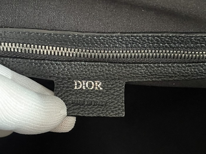 Handbag   Dior  93338  size 50 x 25 x 21.5  cm